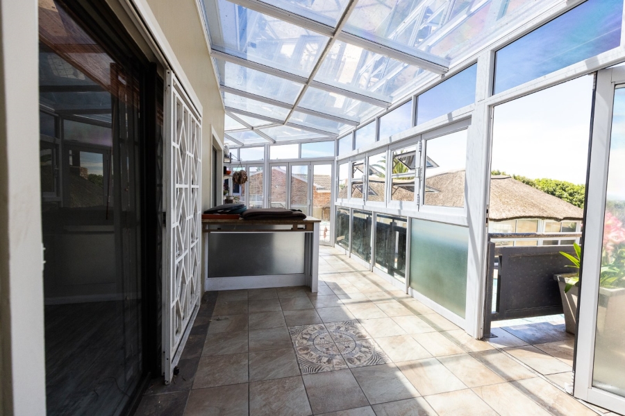 4 Bedroom Property for Sale in Bluewater Bay Eastern Cape